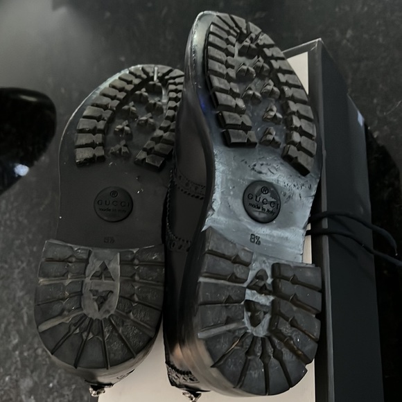 Authentic Gucci shoes. - Picture 5 of 8